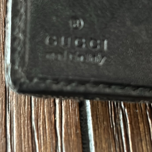 GUCCI VINTAGE BIFOLD WALLET - Picture 3 of 4
